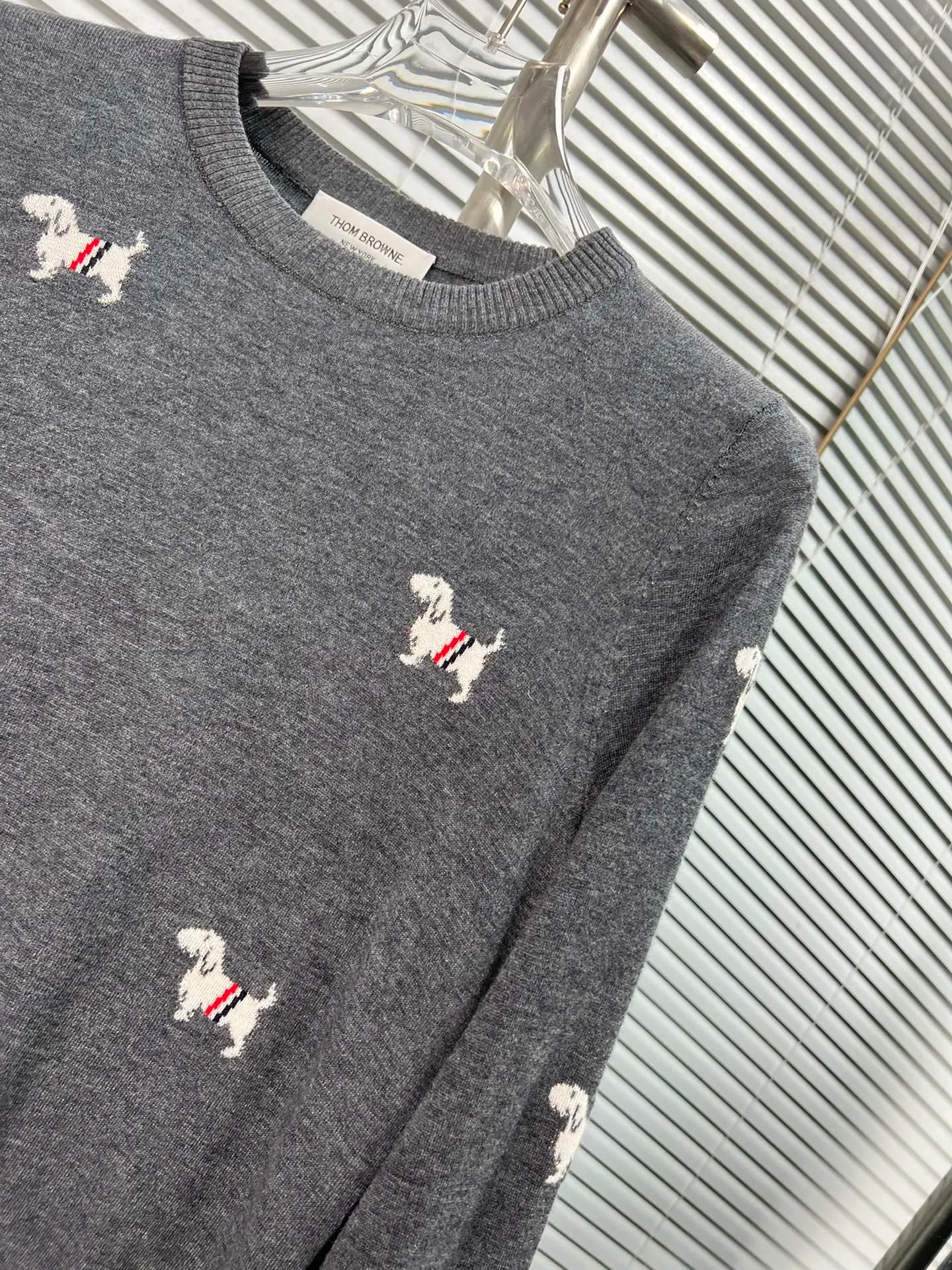 Thom Browne ➡️ logo TBClassic Classic Quality⚠️ ， ， ， ， ❗️❗️ ， ！ TBSeries ， ， ！ :Navy Blue Gray Sizes：0.1.2 （SML ）